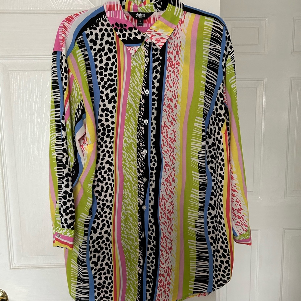 Slim Factor Colorful Patterned Blouse - Picture 2 of 3